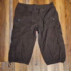 Massini Brown Cargo Capri Pants - Sz. 12